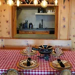 2 Bedrooms Apartment- Scenic View - 6 Pax شقة